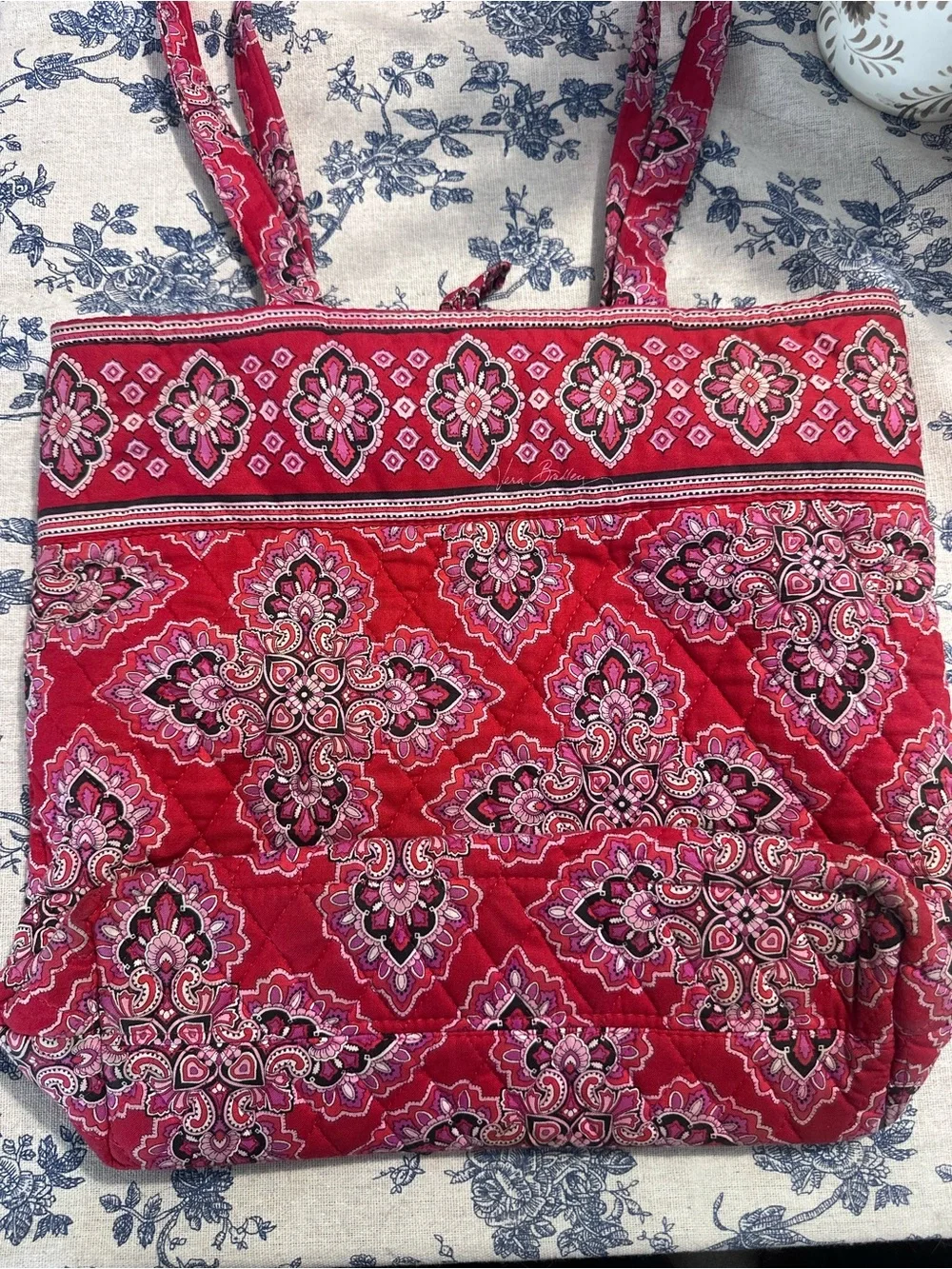 Vera Bradley “Vera Frankly Scarlet” Shoulder Tote